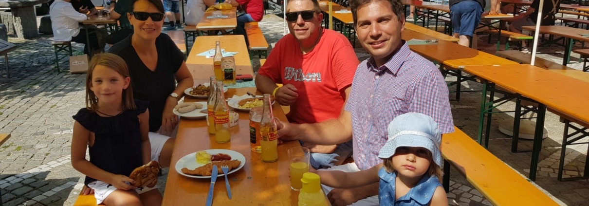 LS-Sommertour_Hauptplatzwiesn
